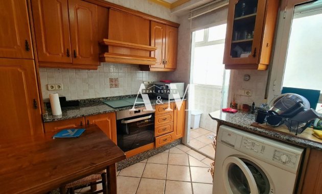 Alquiler a largo plazo - Apartamento / piso - Torrevieja - Playa de los Locos