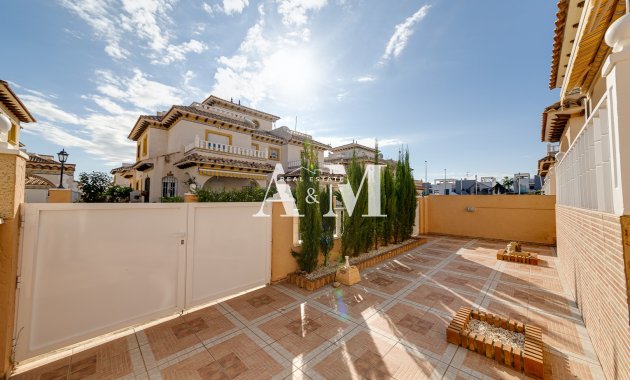 Alquiler a largo plazo - Adosado - Orihuela Costa - Lomas de Cabo Roig