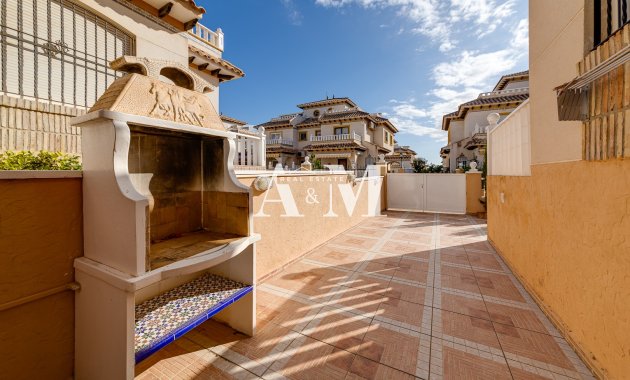 Alquiler a largo plazo - Adosado - Orihuela Costa - Lomas de Cabo Roig