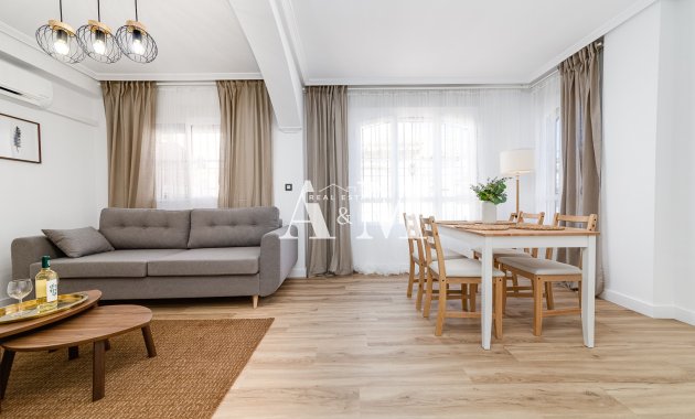 Alquiler a largo plazo - Adosado - Orihuela Costa - Lomas de Cabo Roig