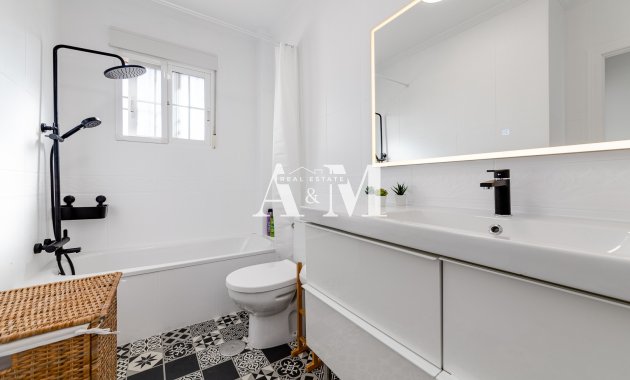 Alquiler a largo plazo - Adosado - Orihuela Costa - Lomas de Cabo Roig