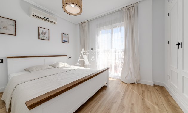 Alquiler a largo plazo - Adosado - Orihuela Costa - Lomas de Cabo Roig