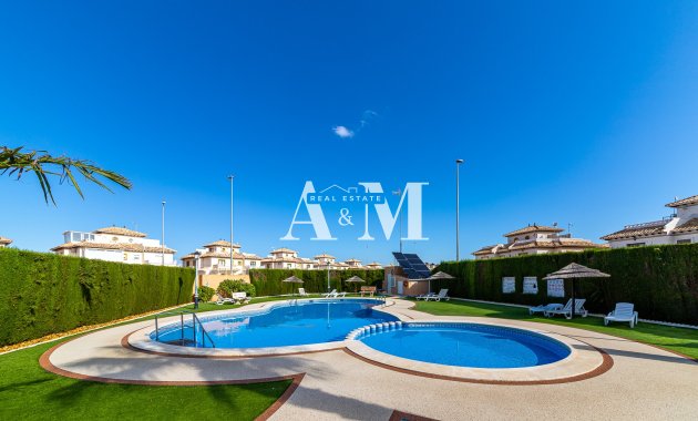 Alquiler a largo plazo - Adosado - Orihuela Costa - Lomas de Cabo Roig