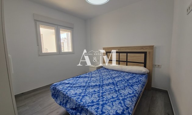 Long Term Rental - Apartment / flat - Torrevieja - Centro