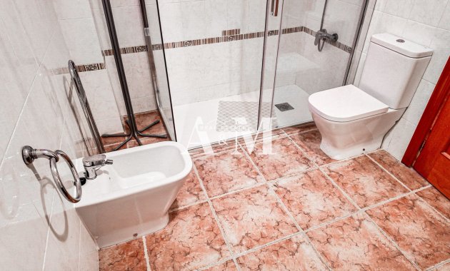 Resale - Apartment / flat - Torrevieja - El Acequión - Los Náufragos