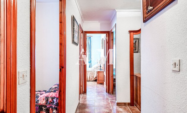 Resale - Apartment / flat - Torrevieja - El Acequión - Los Náufragos