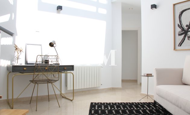 Obra nueva - Villa - Altea