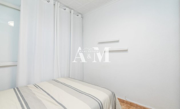 Location à long terme - Appartement - Torrevieja - Playa de los Locos