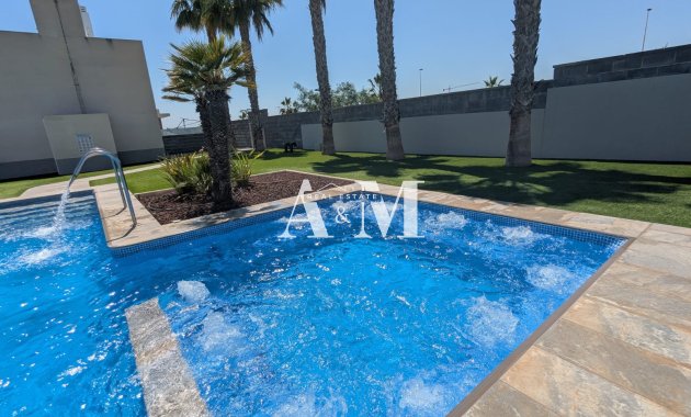 Location à long terme - Étude - Torrevieja - Nueva Torrevieja - Aguas Nuevas