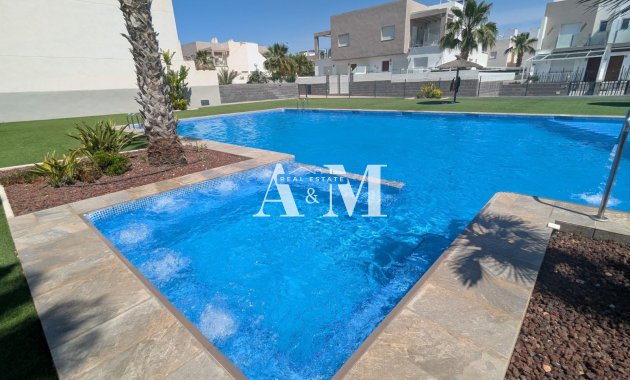 Location à long terme - Étude - Torrevieja - Nueva Torrevieja - Aguas Nuevas