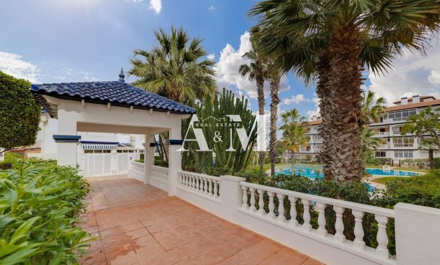 Location à long terme - Étude - Torrevieja - Torrelamata - La Mata