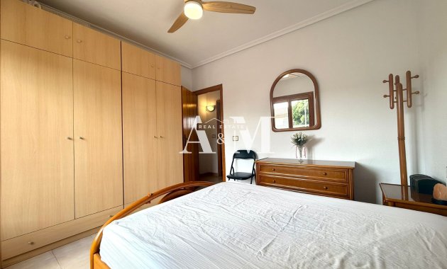 Location à long terme - Maison de ville - Los Alcazares