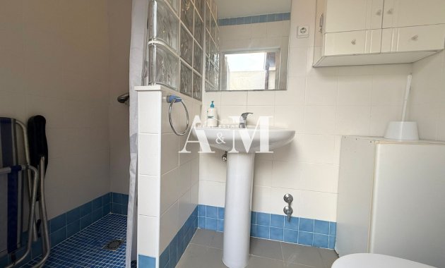 Location à long terme - Maison de ville - Los Alcazares