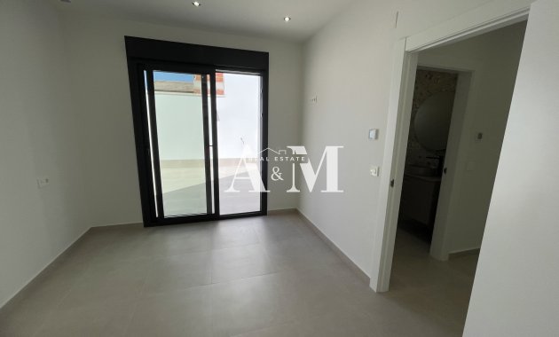 Новое здание - detached - Heredades