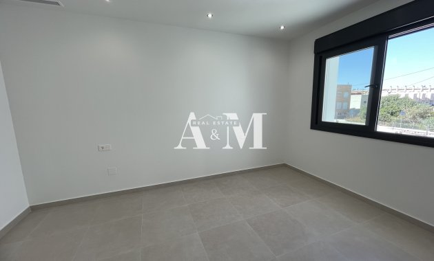 Новое здание - detached - Heredades