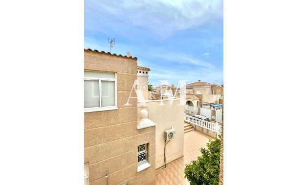 Location à long terme - Maison de ville - Torrevieja - Nueva Torrevieja - Aguas Nuevas