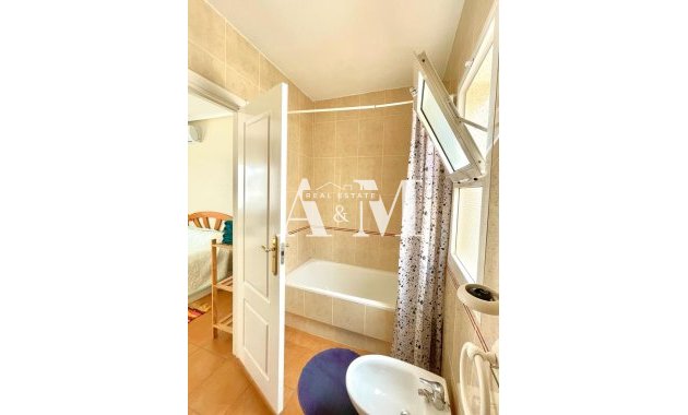 Location à long terme - Maison de ville - Torrevieja - Nueva Torrevieja - Aguas Nuevas