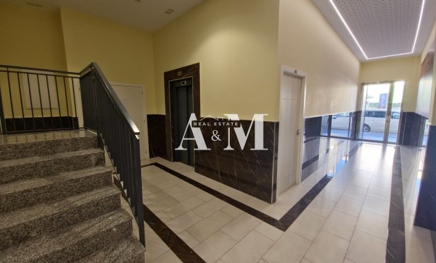 Long Term Rental - Apartment / flat - Torrevieja - Playa de los Locos