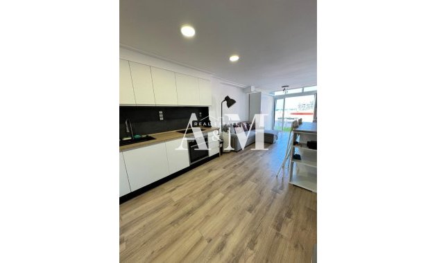 Alquiler a largo plazo - Apartamento / piso - Torrevieja - La Veleta