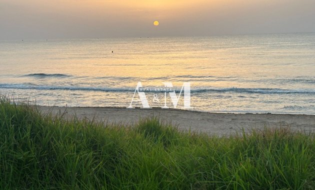 Alquiler a largo plazo - Apartamento / piso - Torrevieja - La Veleta