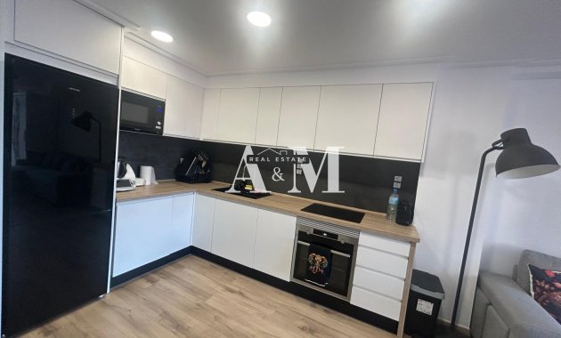 Alquiler a largo plazo - Apartamento / piso - Torrevieja - La Veleta