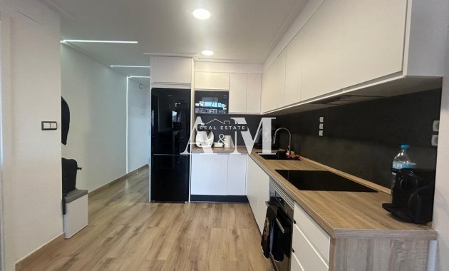 Alquiler a largo plazo - Apartamento / piso - Torrevieja - La Veleta