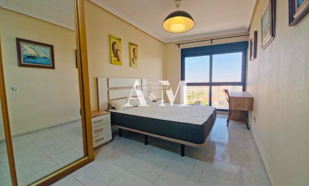 Alquiler a largo plazo - Apartamento / piso - Torrevieja - La Veleta