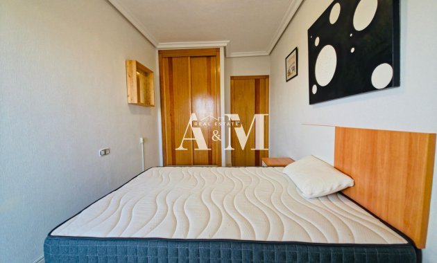 Alquiler a largo plazo - Apartamento / piso - Torrevieja - La Veleta
