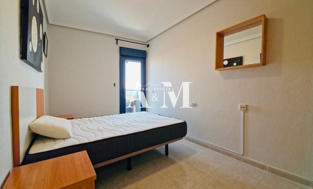 Alquiler a largo plazo - Apartamento / piso - Torrevieja - La Veleta