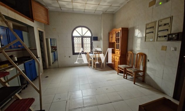 Long Term Rental - Commercial - Torrevieja - Playa de los Locos