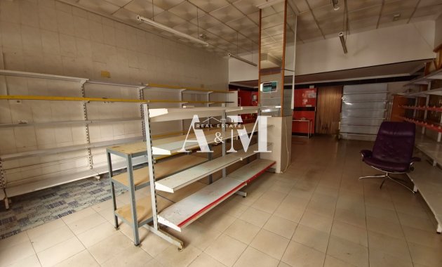 Long Term Rental - Commercial - Torrevieja - Playa de los Locos