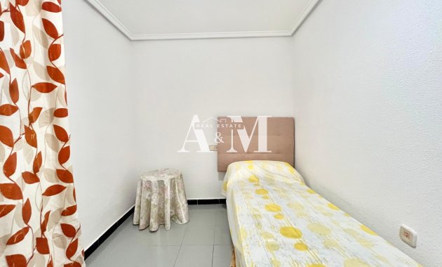 Long Term Rental - Apartment / flat - Torrevieja - Playa de los Locos