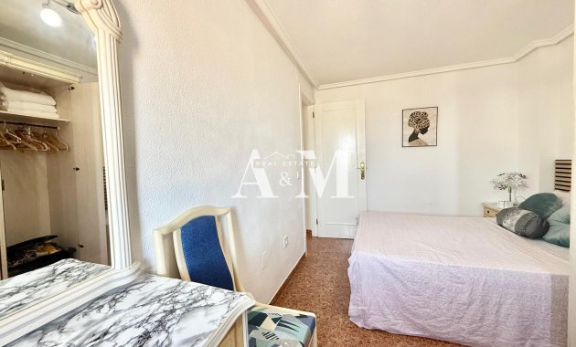 Alquiler a largo plazo - Apartamento / piso - Torrevieja - Centro