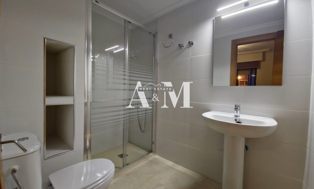 Resale - Apartment / flat - Torrevieja - Playa del Cura