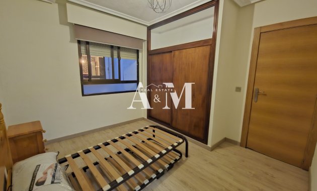 Resale - Apartment / flat - Torrevieja - Playa del Cura