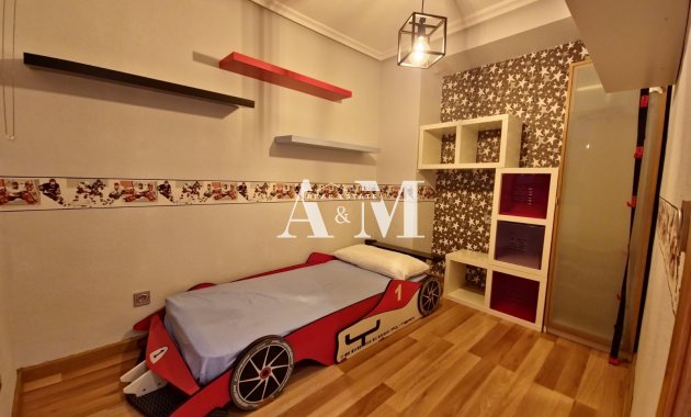 Resale - Apartment / flat - Torrevieja - Playa del Cura