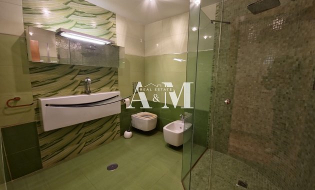 Resale - Apartment / flat - Torrevieja - Playa del Cura