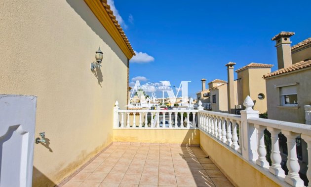 Alquiler a largo plazo - Chalet - Orihuela Costa - Playa Flamenca