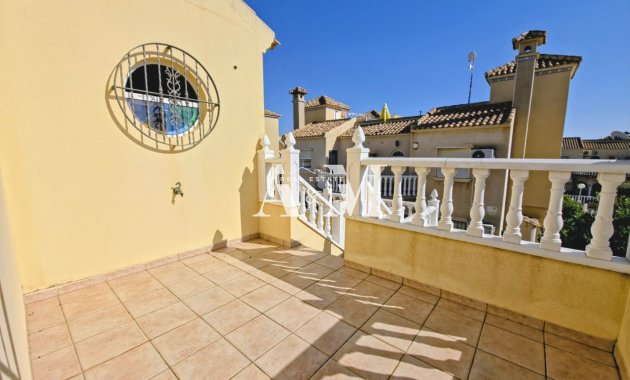 Alquiler a largo plazo - Chalet - Orihuela Costa - Playa Flamenca