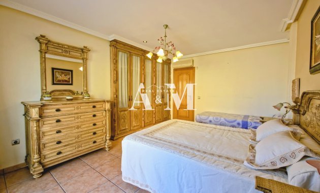 Alquiler a largo plazo - Chalet - Orihuela Costa - Playa Flamenca