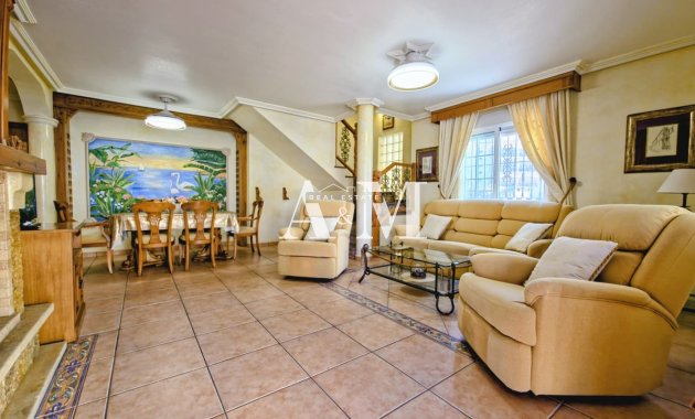 Alquiler a largo plazo - Chalet - Orihuela Costa - Playa Flamenca