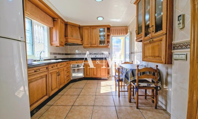 Alquiler a largo plazo - Chalet - Orihuela Costa - Playa Flamenca