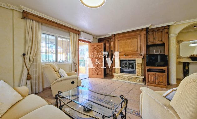 Alquiler a largo plazo - Chalet - Orihuela Costa - Playa Flamenca