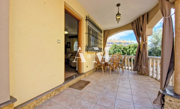 Alquiler a largo plazo - Chalet - Orihuela Costa - Playa Flamenca