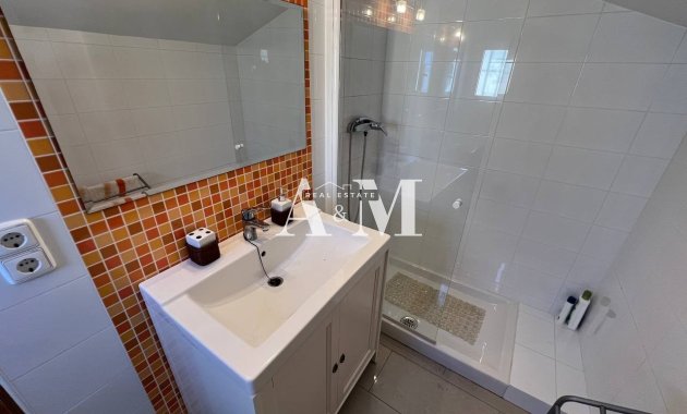 Alquiler a largo plazo - Chalet - Pilar de la Horadada