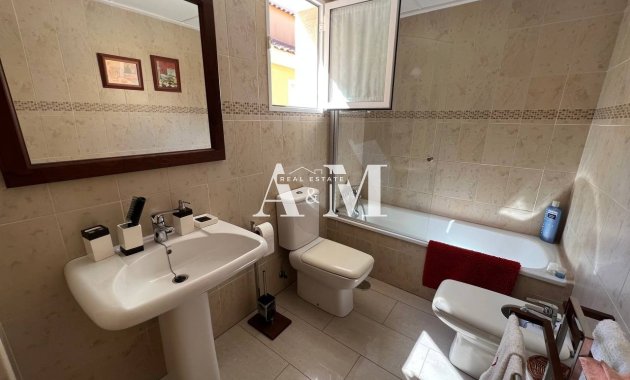 Alquiler a largo plazo - Chalet - Pilar de la Horadada