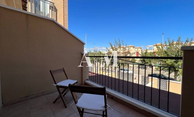 Alquiler a largo plazo - Chalet - Pilar de la Horadada