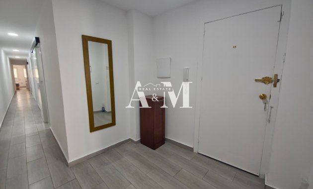 Long Term Rental - Apartment / flat - Torrevieja - Centro