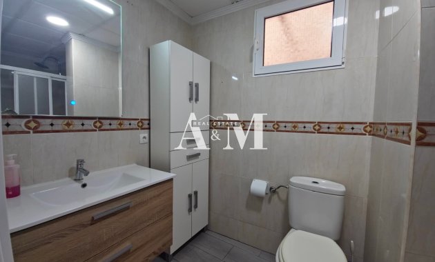 Long Term Rental - Apartment / flat - Torrevieja - Centro