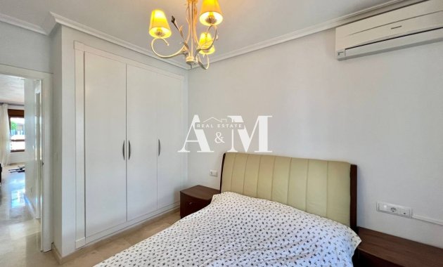 Location à long terme - Bungalow - Orihuela Costa - Villamartín